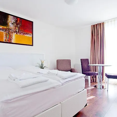 Suite Apartments By Livingdowntown Zurich Chambre photo