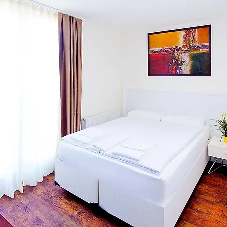 Suite Apartments By Livingdowntown Zurich Extérieur photo